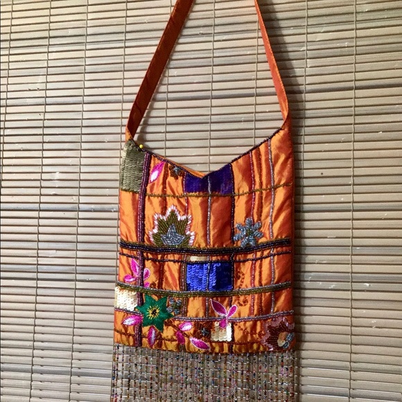 💃HOST PICK💃💯% SILK Milson & Louis boho, gypsy fringed bag. GREAT GIFT!! - Picture 2 of 15